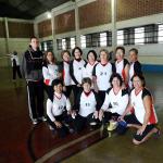 Grupo de vôlei adaptado de Campinas em treinamento