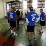 Grupo de vôlei adaptado de Campinas em treinamento