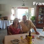  Franca comemora alegremente o Dia das Mães