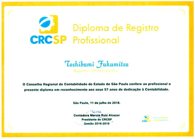 Coordenador do Conselho Fiscal da AAFC recebe homenagem do CRC-SP