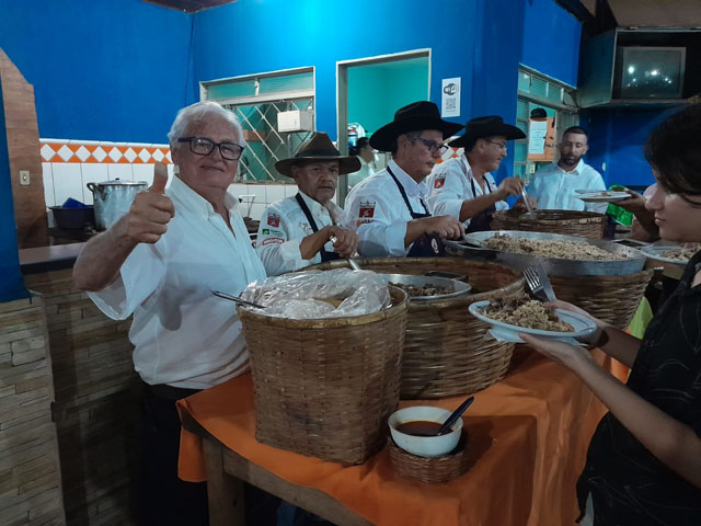 Confraternização e Queima do Alho, em Barretos