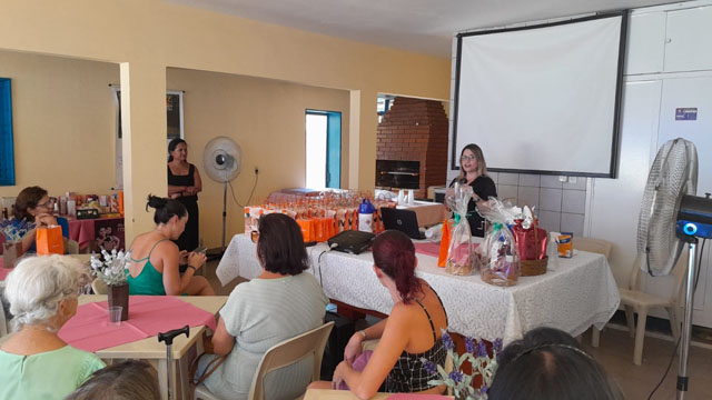Comemoração vibrante em homenagem às mulheres de Rio Preto