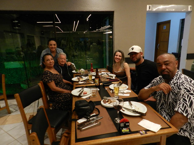 Papais de Sorocaba comemoram seu dia em churrascaria