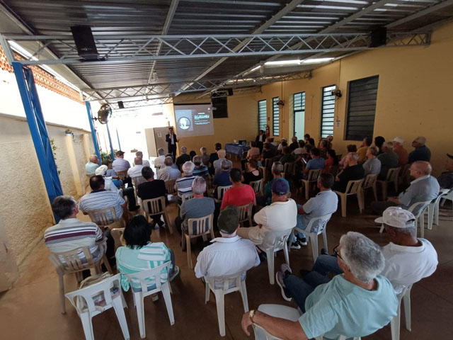 Regional de Chavantes recebe palestra sobre isenção de IR