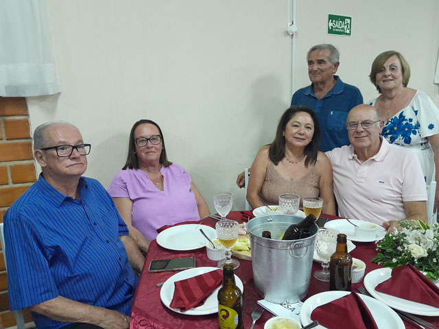 Jantar de confraternização de final de ano, em Itapeva